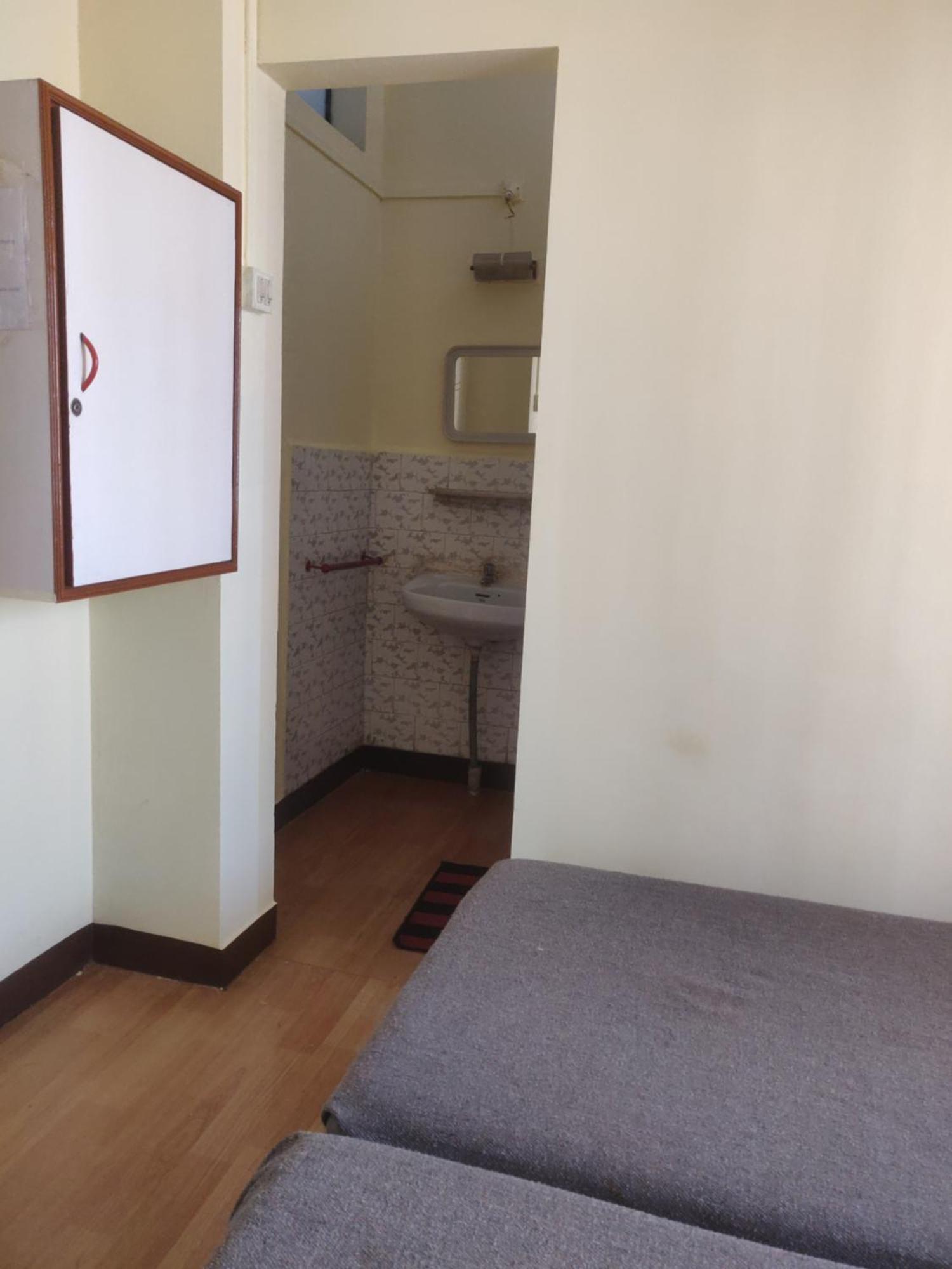 Hotel Parth Residency Kolhapur Exteriör bild