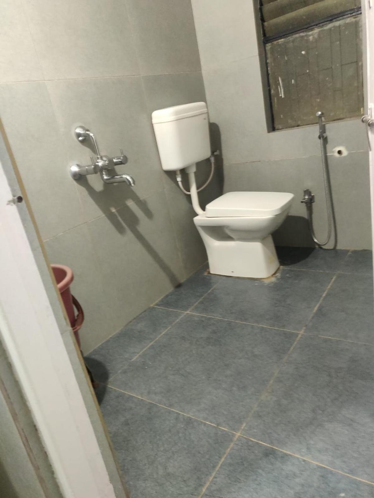 Hotel Parth Residency Kolhapur Exteriör bild